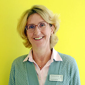 Claudia Bühner (Dokumentations- und Studienassistenz in der Klinik für Urologie und Kinder­urologie am KKH Erfurt)